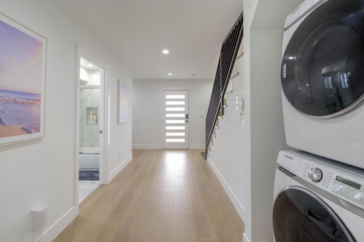 Modern Apartment In Studio City Лос-Анджелес Экстерьер фото