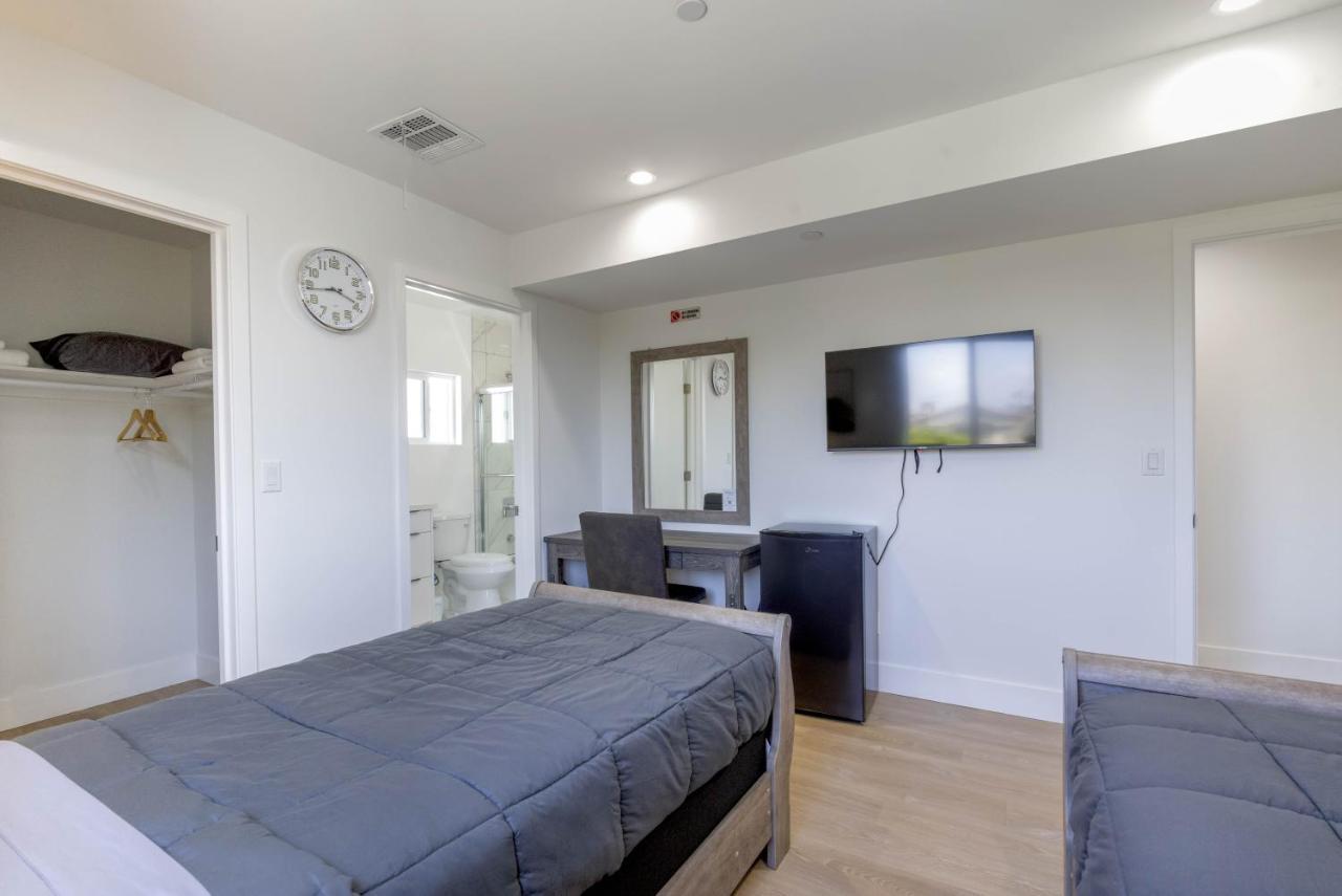 Modern Apartment In Studio City Лос-Анджелес Экстерьер фото