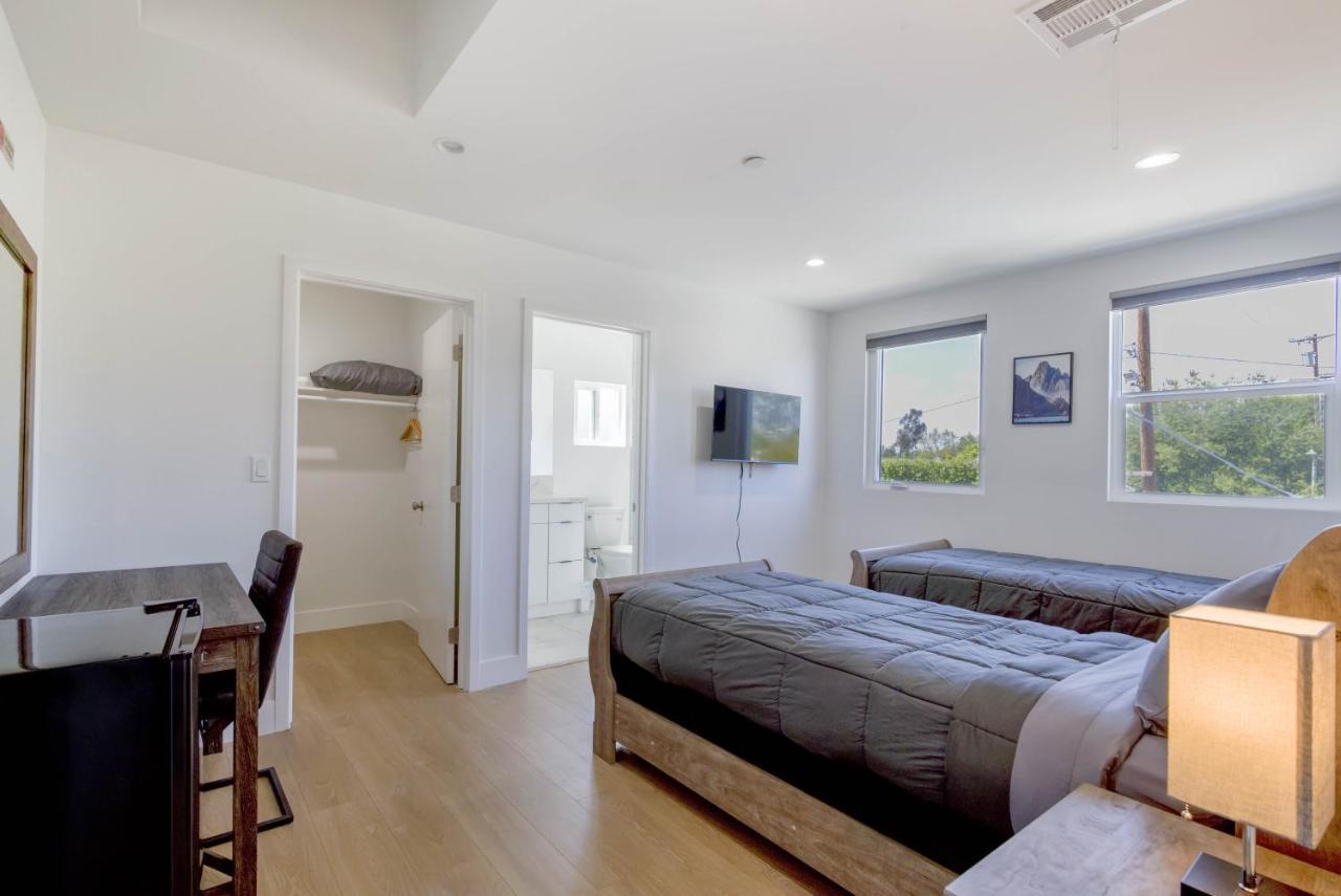 Modern Apartment In Studio City Лос-Анджелес Экстерьер фото
