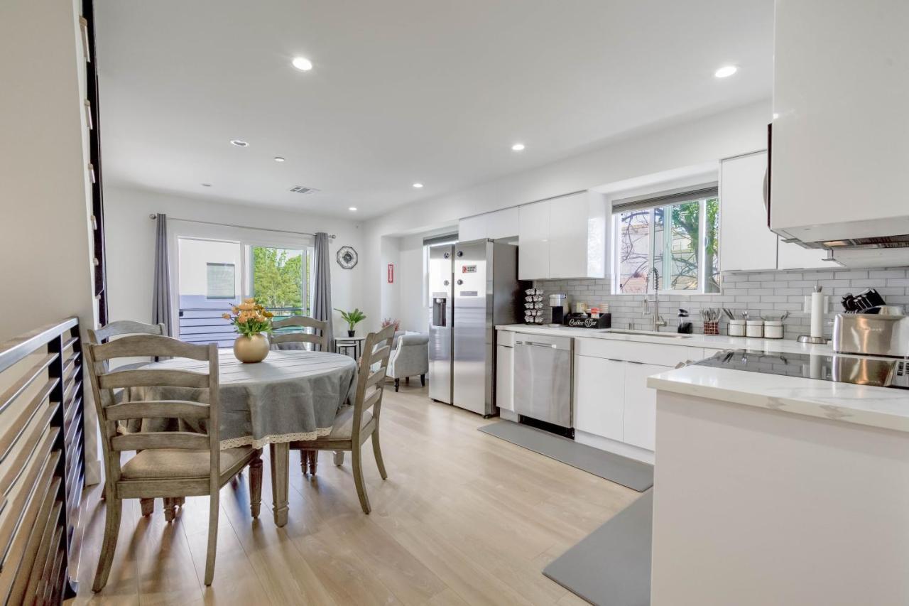 Modern Apartment In Studio City Лос-Анджелес Экстерьер фото