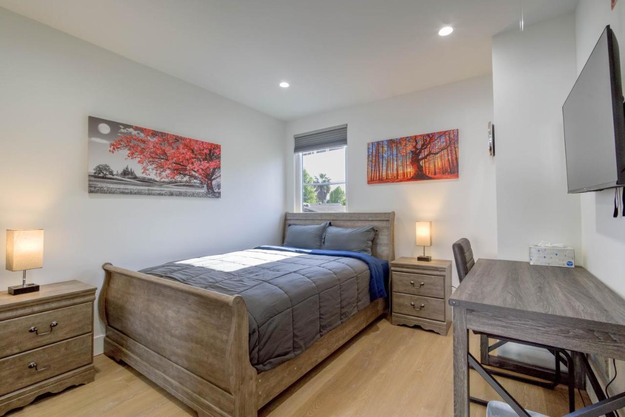 Modern Apartment In Studio City Лос-Анджелес Экстерьер фото