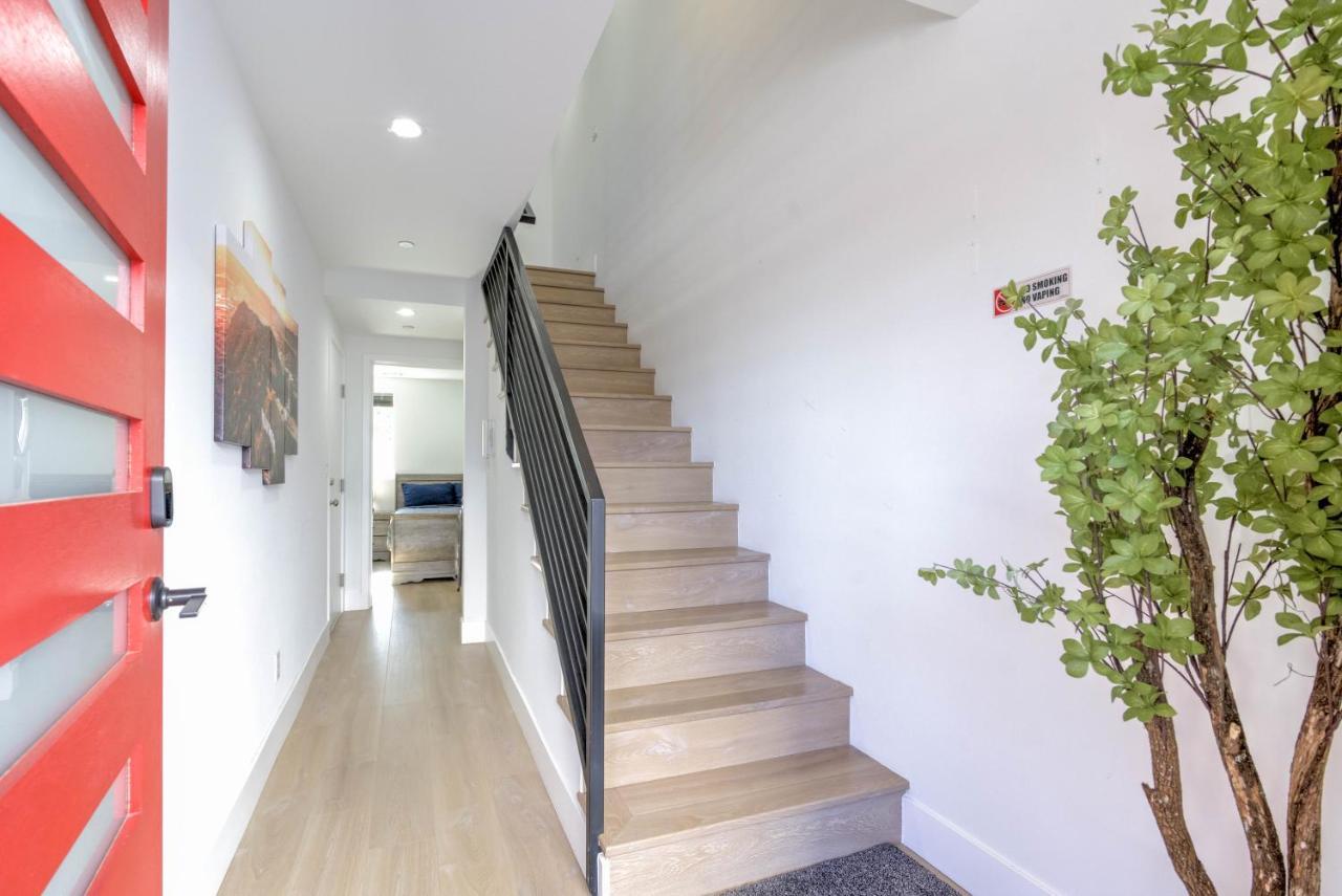 Modern Apartment In Studio City Лос-Анджелес Экстерьер фото